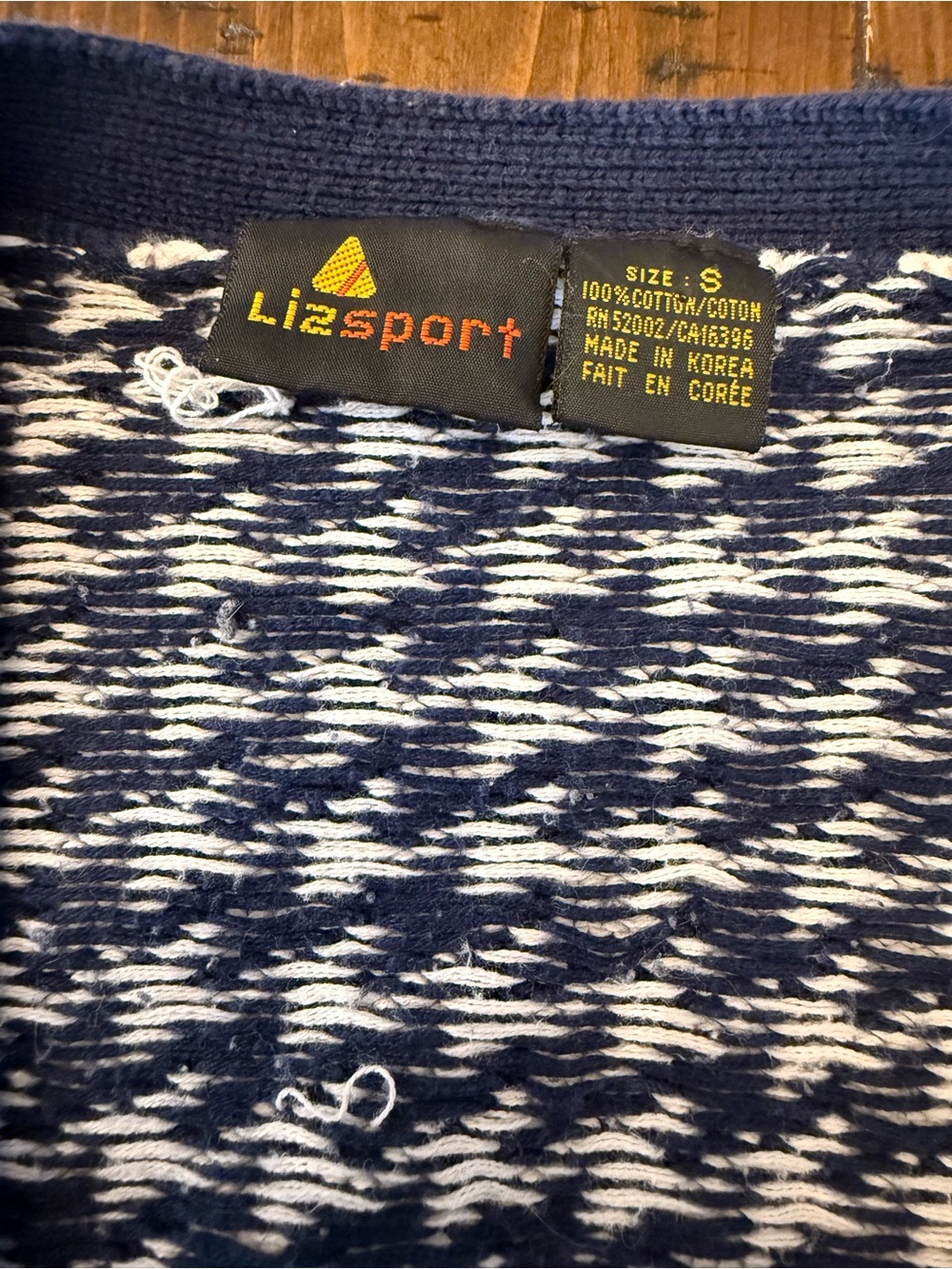 Vintage 90s Liz Sport Houndstooth Cardigan Navy & Cream Cotton Knit Sweater - Picture 4 of 11